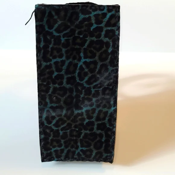 Simone Camille Genuine Leather Handbag - Picture 10 of 11